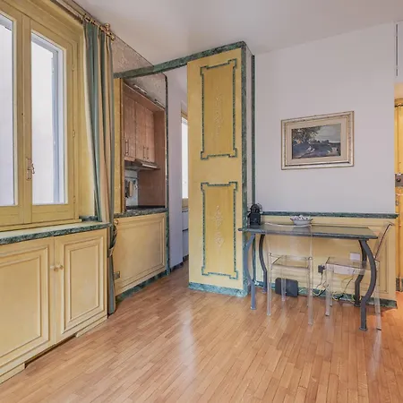 Elegant Inside The Forum Apartment *