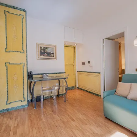 Forum Apartment *
